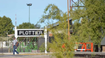 Imagen de Lo apuntaron con un arma para robarle el auto y lo abandonaron en la meseta de Plottier