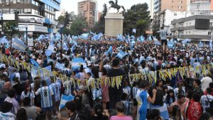 Neuquén: 17 demorados por incidentes en el festejo del triunfo de Argentina ante Países Bajos 