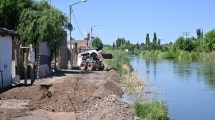 Imagen de Nivelaron el canal de Puente 83 tras los reclamos de los vecinos del barrio Martín Fierro