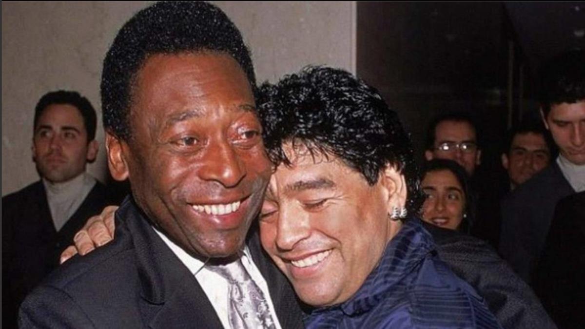 El "Rey" Pelé recordó al astro argentino, Diego Maradona. Foto archivo