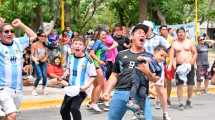 Imagen de Festejos en Cipolletti por Argentina campeón mundial en 10 fotos