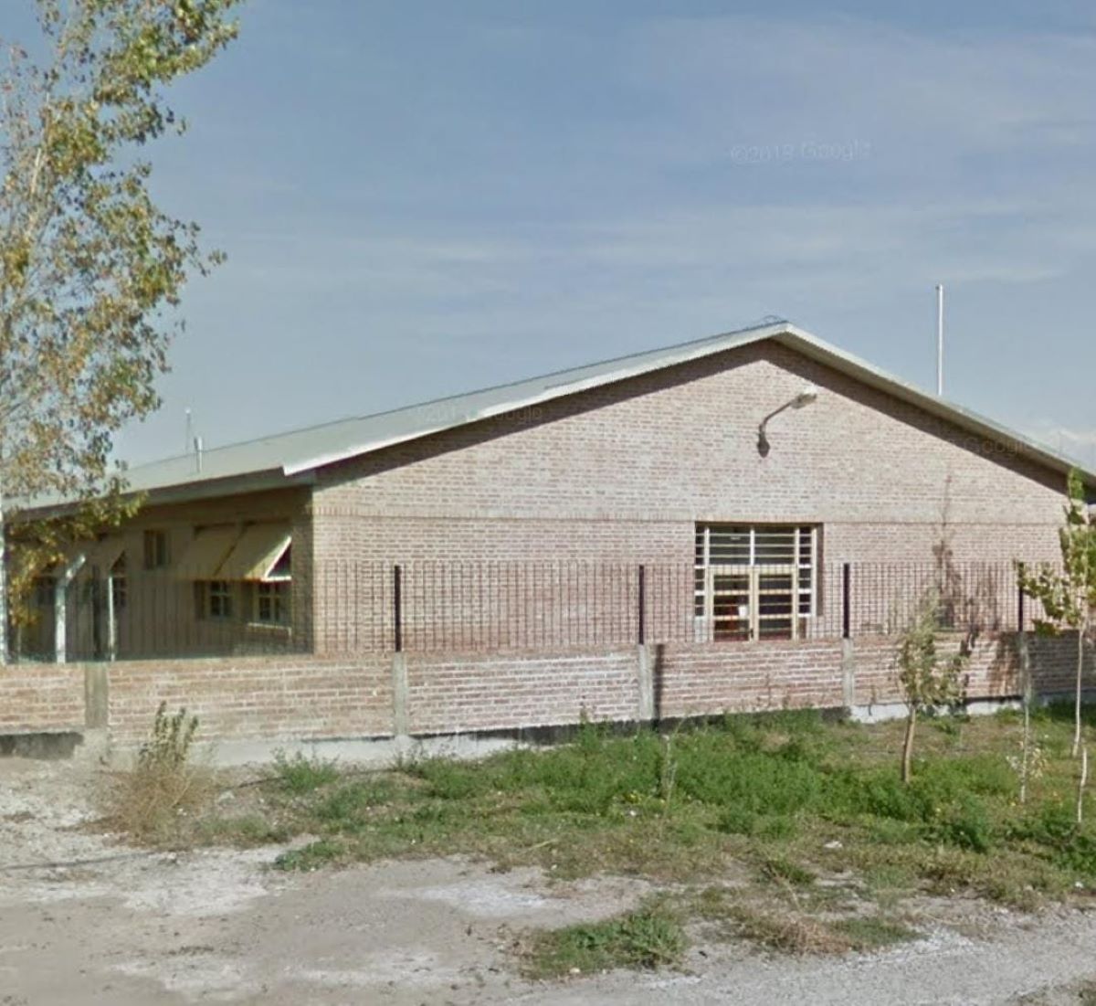 Dos escuelas de Neuquén fueron apedreadas. Foto: Captura Street View