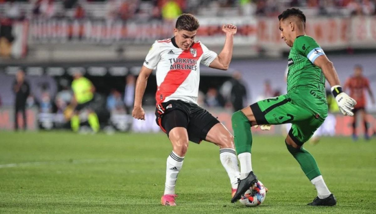 Julián Álvarez esa día convirtió cuatro goles a Patronato, Foto: Télam