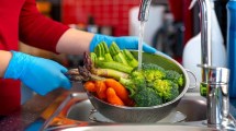 Imagen de Tallos y hojas: la mejor manera de limpiar bien las verduras y aprovecharlas al 100%