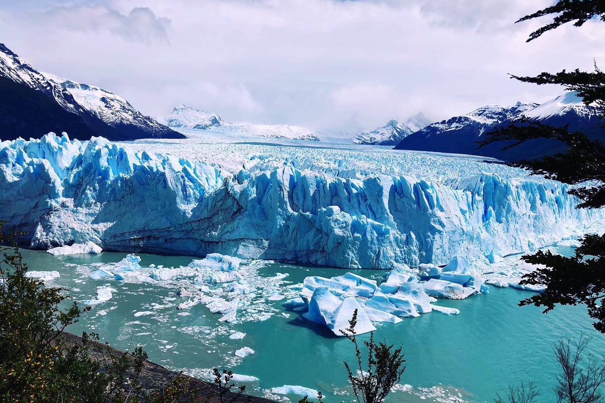 Argentina autoriza a empresa chilena a operar vuelos regulares entre Santiago de Chile y El Calafate. 