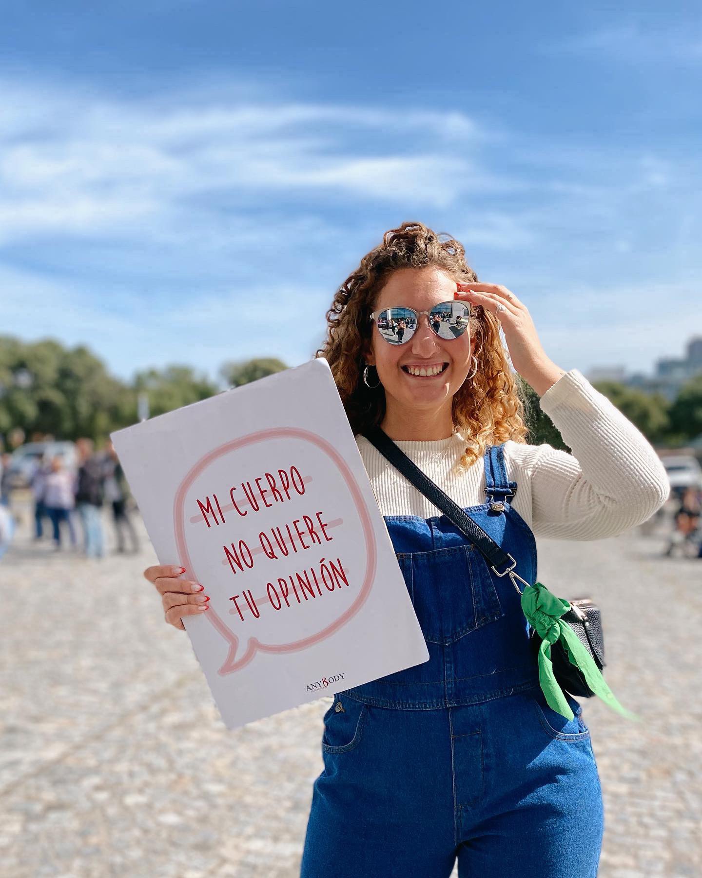 Julieta Fantini es licenciada en Psicología. Lleva adelante el proyecto:  
@cuestionartearg
 