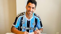 Imagen de Luis Suárez firmó su contrato con Gremio de Brasil