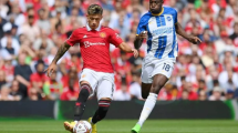 Imagen de Video: Lisandro Martínez y un emotivo gesto con dos niños fanáticos de Manchester United