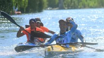 Imagen de Travesías, espíritu más que amateur en la Regata del río Negro