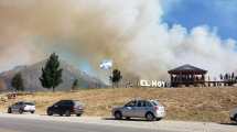 Imagen de Impactante incendio en un cerro en El Hoyo: declaran alerta naranja y emergencia ígnea