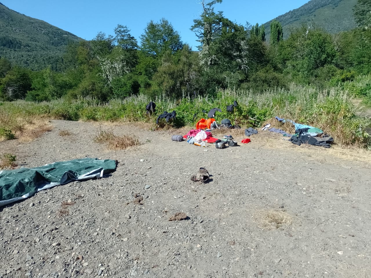 Basura en cualquier lado. es la postal con la que se encuentran los guardaparques en  el parque Nahuel Huapi. Foto: Gentileza