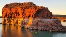 Imagen de Los Gigantes, el paraíso desconocido de la Patagonia en el lago de El Chocón