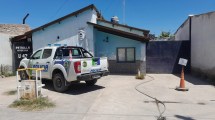 Imagen de Conmoción en Cinco Saltos: incendió su casa con sus hijos dentro y se salvaron de milagro