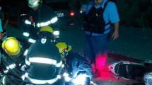 Imagen de Un motociclista alcoholizado atropelló a dos personas y fueron trasladas al hospital, en Centenario