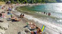 Imagen de Catritre: toda la belleza de una playa clásica, a pocos kilómetros de San Martín de los Andes