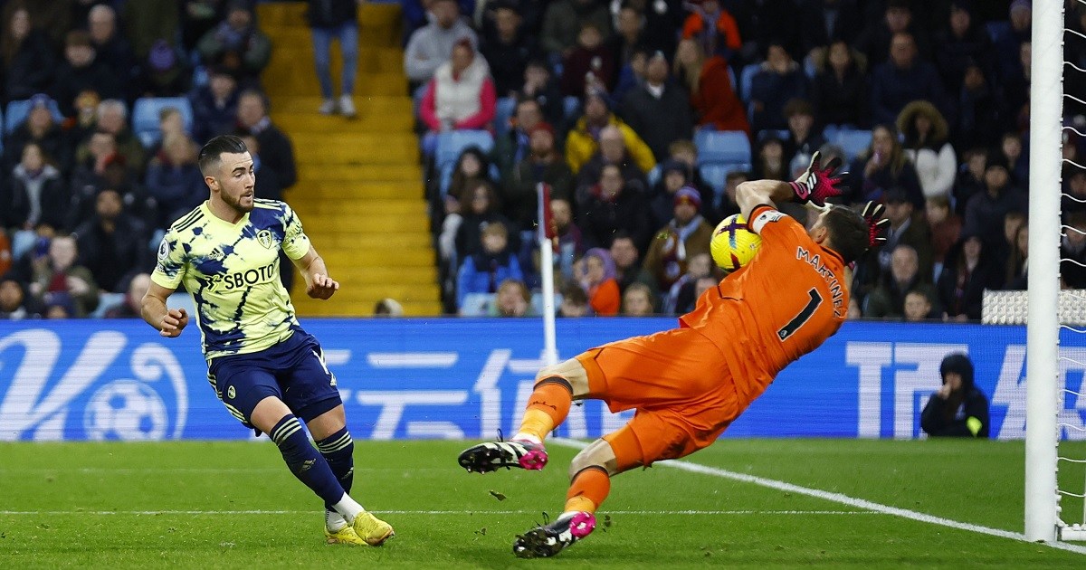 tremendous save to save the triumph of Aston Villa