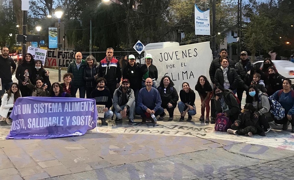 Jovenes por el clima pide que  los partidos políticos de Neuquén incorporen propuestas ambientales. Foto: Gentileza.