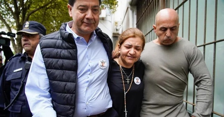 Los padres de Fernando Báez declararon esta mañana en Dolores. Foto gentileza