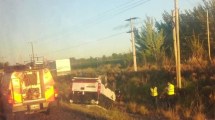 Imagen de Volcó una trafic en San Patricio del Chañar, tras chocar con otro vehículo