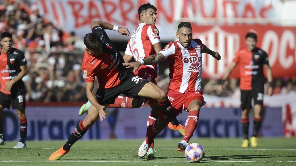 Unión y Colón aún no ganaron en el campeonato. (Foto: Télam)