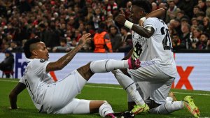 Fenomenal remontada de Real Madrid ante Liverpool con Vinicius y Benzema inspirados