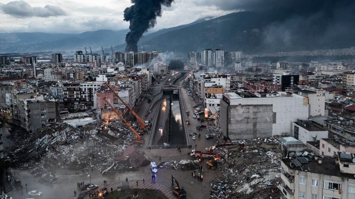 El pasado terremoto del 6 de febrero dejó miles muertos y un caos en el país turco.