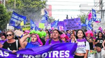 Imagen de Masivas marchas por el 8M en Neuquén y Río Negro: las consignas locales contra la violencia machista