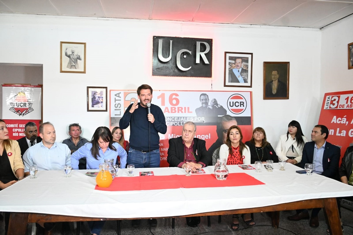  Buteler presentó su «gran acuerdo» con la UCR en Cipolletti. Foto: Florencia Salto.