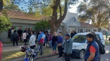 Imagen de ATE Plottier encerró por nueve horas a los concejales y destrabó el pago del bono municipal