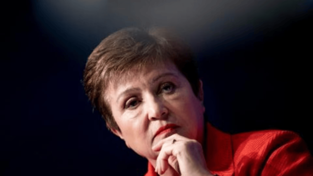 Revés. El organismo conducido por Kristalina Georgieva negó la revisión de la política de tasas de interés. 