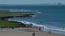 Imagen de Semana Santa en Las Grutas con sol y paella: cuánto costará alojarse y salir a comer