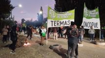 Imagen de Corte de ruta en Loncopué por Termas: sigue el bloqueo por la noche