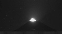 Imagen de Registran un nuevo sismo e incandescencias nocturnas en el volcán Villarrica