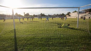 Sol de Mayo no pasó del empate en su debut como local en el torneo Federal A de fútbol