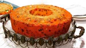 Cómo hacer kuchen de ciruelas y semillas, la receta de Osvaldo Gross