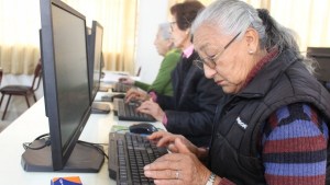 Conocé los cursos UPAMI que ofrece la Universidad de Río Negro, de forma virtual y presencial