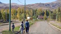 Imagen de La basura de El Huecú viaja 73 kilómetros por un conflicto entre el intendente y comunidades mapuche