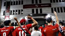 Imagen de Crisis en Independiente: tras la negativa de Repetto y la renuncia de Doman, protestaron los hinchas