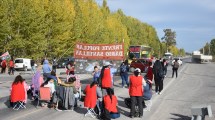 Imagen de Movimientos sociales reclamarán mañana en los puentes carreteros de Cipolletti-Neuquén