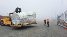 Imagen de Las turbinas de la represa Nahueve llegaron a Chile y ya se dirigen a Neuquén