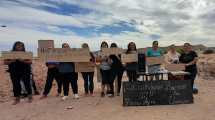 Imagen de En Neuquén, vecinas de Cuenca XVI resistirán la instalación de una cancha de hóckey en el lugar destinado a una secundaria