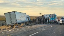 Imagen de Un muerto y heridos en un choque múltiple entre camiones en Catriel