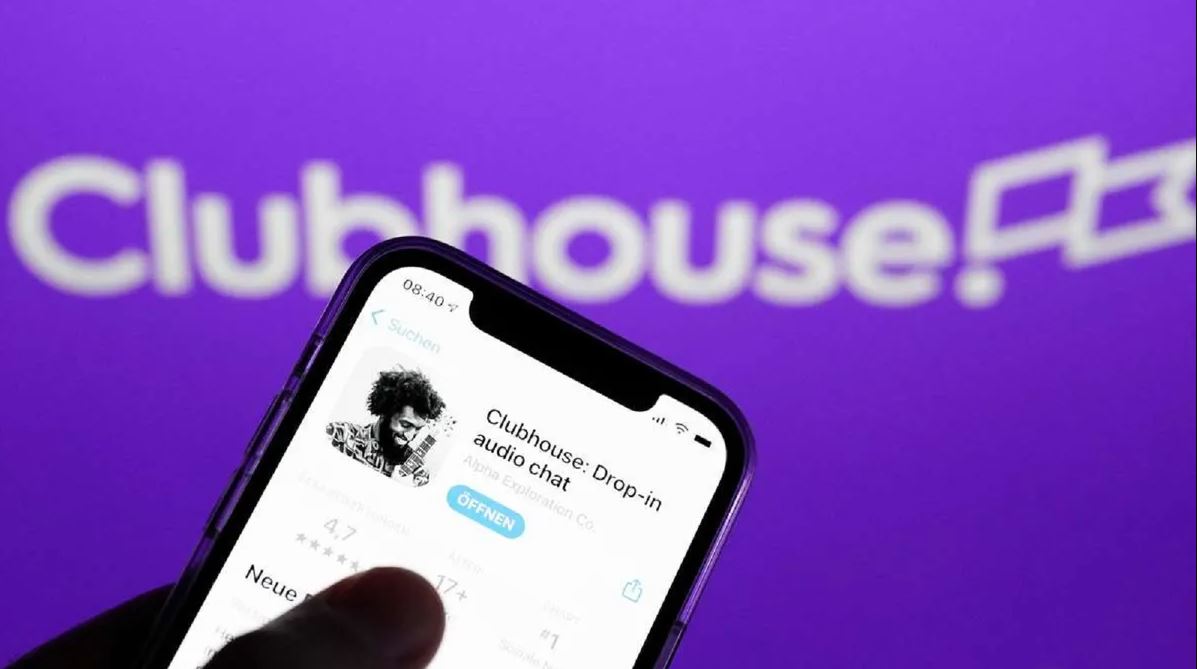 Clubhouse tuvo un crecimiento desmedido, pero tan vertiginosa como su ascenso fue su caída. Hoy perdió un 82% de usuarios.