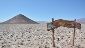 «Parece Marte», un pueblo escondido en el corazón de la Puna salteña para descubrir el finde largo