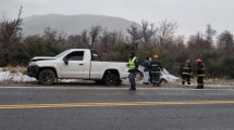 Imagen de Choques en la Ruta 40 con nieve: casi lo mata la camioneta que despistó después que la suya