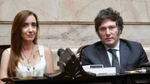 Imagen de Milei decidió que Victoria Villarruel será la mujer que lo acompañará en su fórmula presidencial