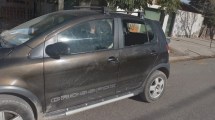 Imagen de Robaron a mano armada un auto y los vecinos los apedrearon mientras huían, en Cipolletti