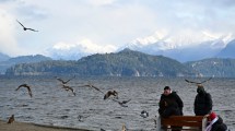 Imagen de Bariloche espera lluvia y nieve el finde largo: ¿Qué pueden hacer los turistas?