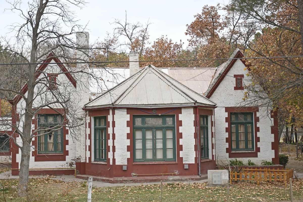 El histórico chalet de la Facultad de Ciencias Agrarias conmemorará su 100° aniversario - Foto: Flor Salto. 