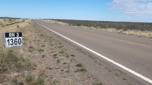 Murió un hombre tras chocar contra un colectivo en la Ruta 3 en Trelew